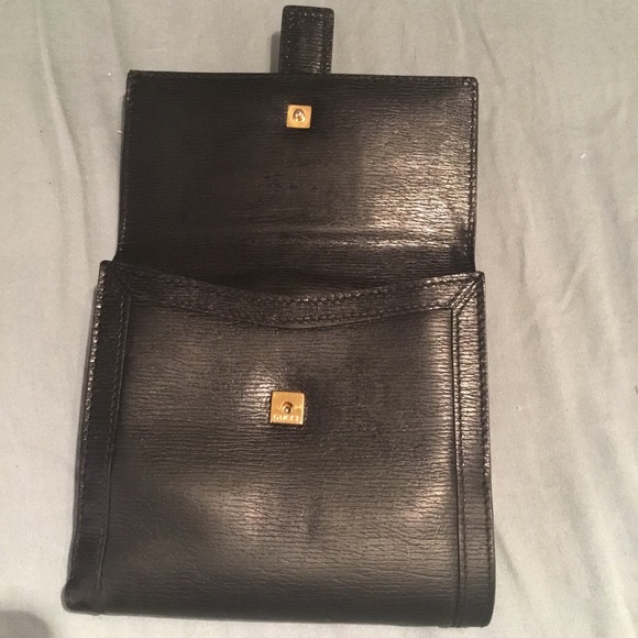 GUCCI WALLET IN GOOD PRE-LOVED CONDITION ๐ฅ๐ฅ๐ฅ๐๐ค๐ฎ๐น๐ฎ๐น๐ฎ๐น๐ฎ๐น - Picture 6 of 12
